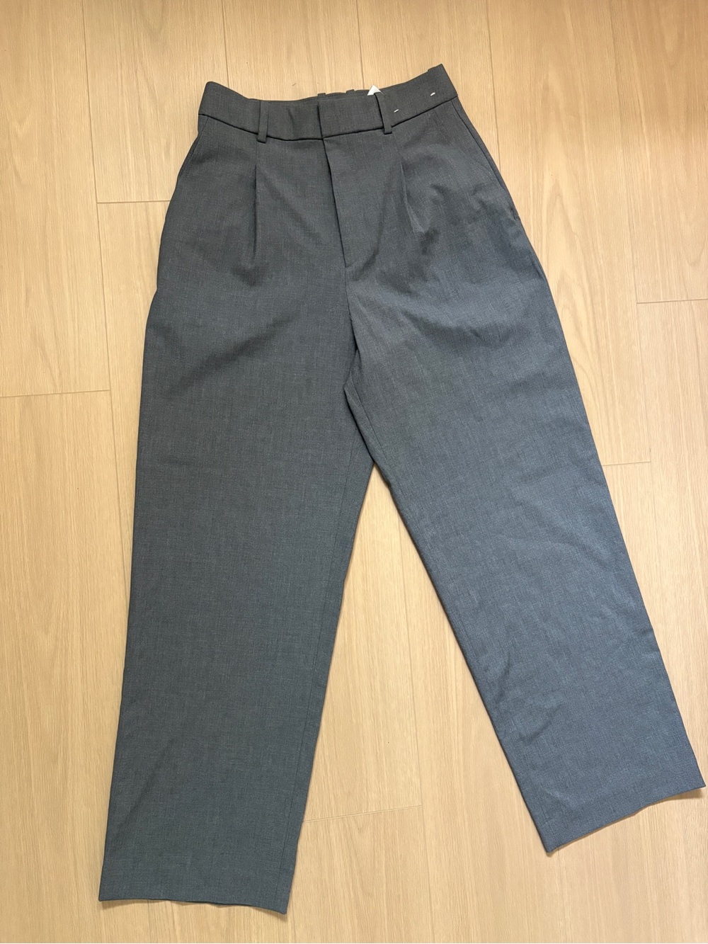 Uniqlo Gray High-Waist Straight Dress Pants